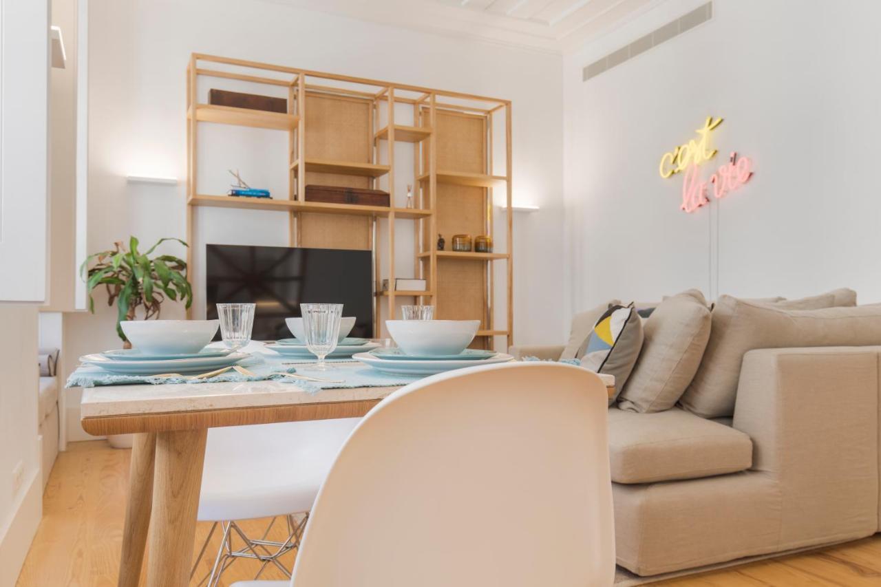 Charming Apartment In Baixa Chiado Lisbon Exterior photo